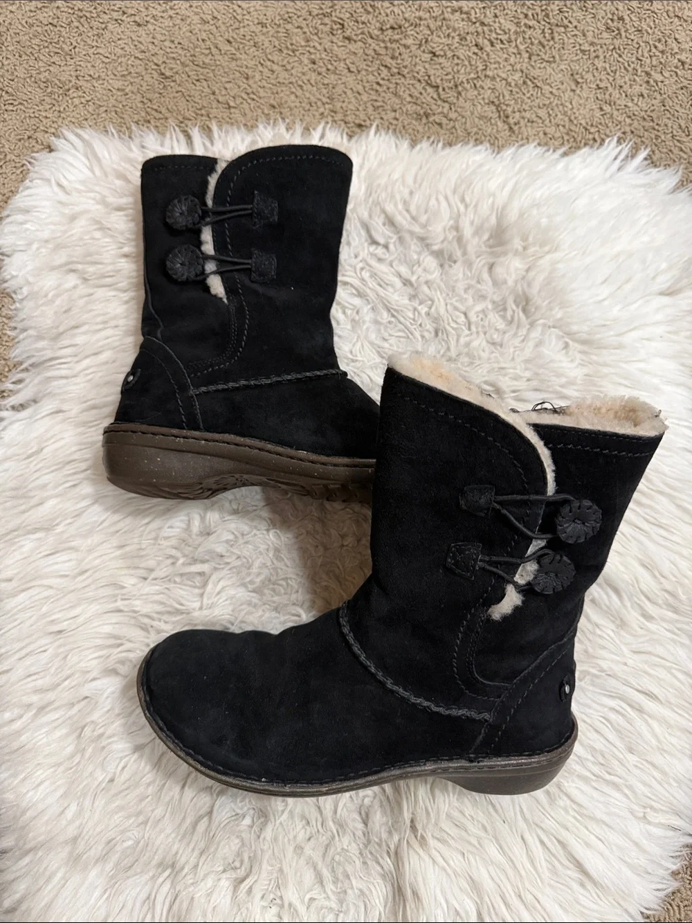 UGG Boots Womens 9 Kimbra Shearling Black Suede Sheepskin Fur Mid Calf 1004742